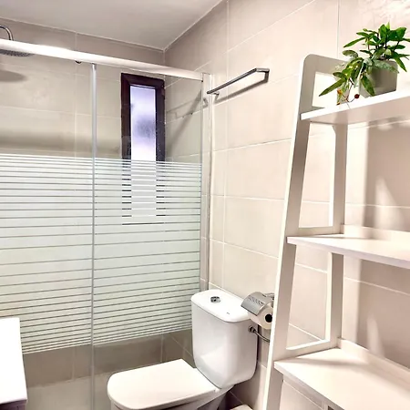 Lejlighed Spacious 2-bedroom & 2-bathroom At Gemelos 2